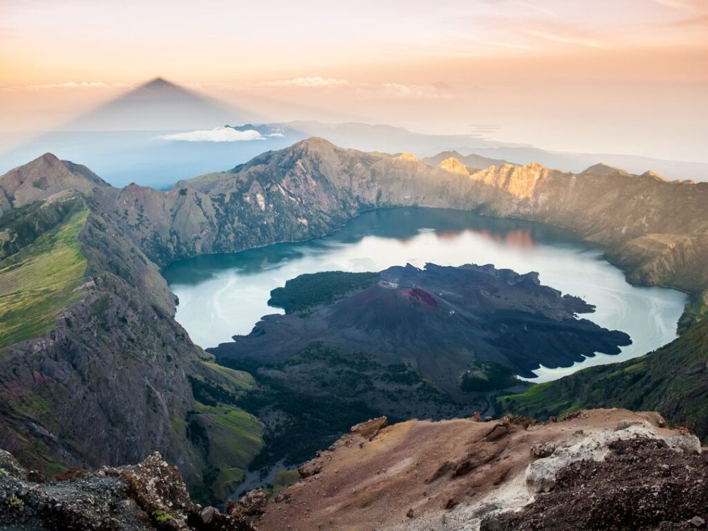 Trekking al volcán Rinjani en Lombok